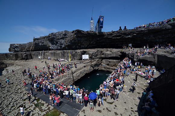 CliffDive14-7010