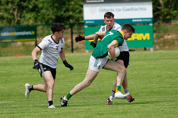 CLANN NA nGAEL V CILL CHOMÁIN-137
