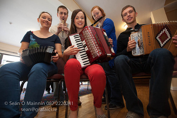 Comhaltas-28