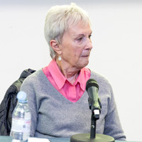 AN POD GAEILGE: PÓILÍN NÍ CHIARÁIN