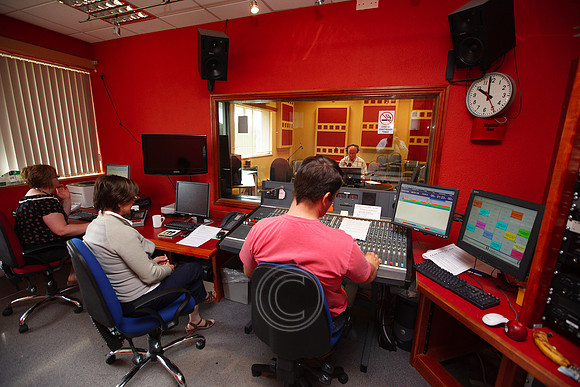 RAIDIO NA GAELTACHTA STIÚIDEÓ 2011-001
