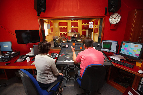 RAIDIO NA GAELTACHTA STIÚIDEÓ 2011-004