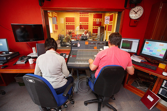 RAIDIO NA GAELTACHTA STIÚIDEÓ 2011-005