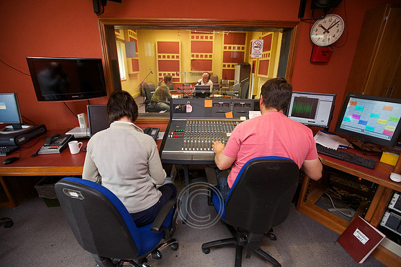 RAIDIO NA GAELTACHTA STIÚIDEÓ 2011-005-3