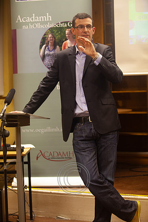 ACADAMH MEÁIN 2013-3566