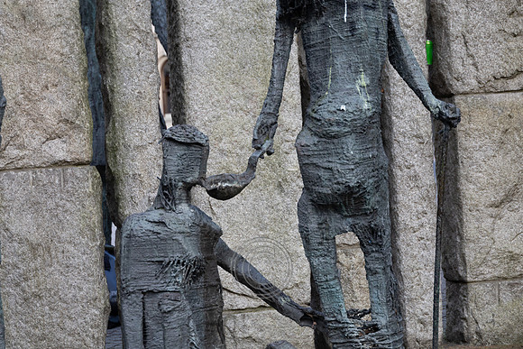 FAMINE STATUE DELANEY-7