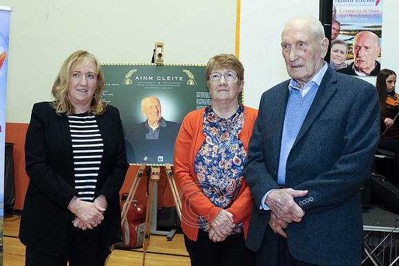 Iníonacha Tom, Eilín Bn Uí Chuinn, Mary Bn Uí Ghríofa, agus Tom a tSeoighe