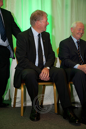 GRADAIM CHUMARSÁIDE AN OIREACHTAIS 2011-123