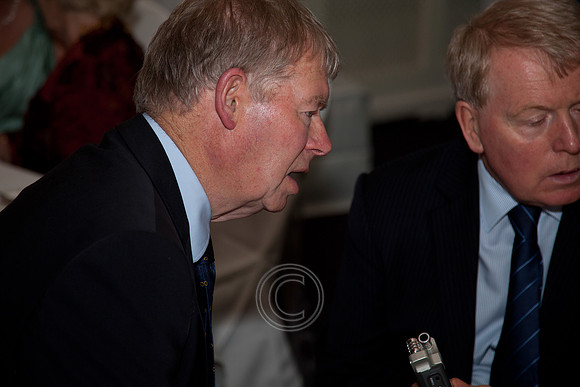 GRADAIM CHUMARSÁIDE AN OIREACHTAIS 2011-252