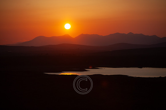 SUNSET LUI NA GRÉINE SEANPHÉISTIN 2013-0209