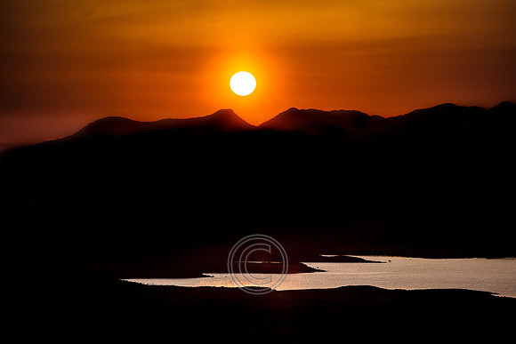 SUNSET LUI NA GRÉINE SEANPHÉISTIN 2013-