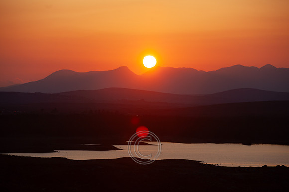 SUNSET LUI NA GRÉINE SEANPHÉISTIN 2013-0216