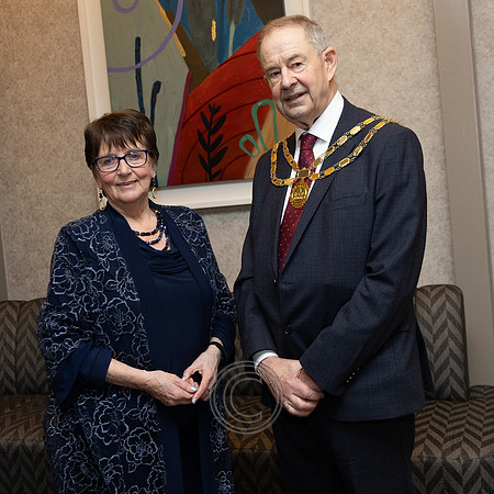 ÁINE NÍ GHLINN INSEALBHÚ-9