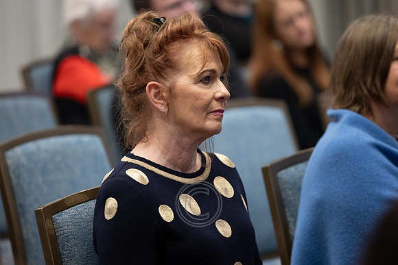 ÁINE NÍ GHLINN INSEALBHÚ-32
