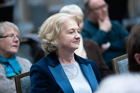 ÁINE NÍ GHLINN INSEALBHÚ-36