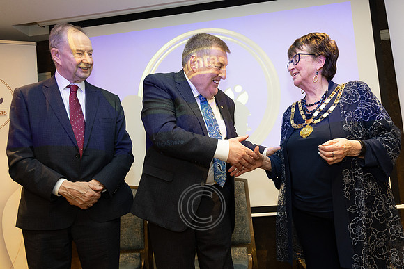 ÁINE NÍ GHLINN INSEALBHÚ-53