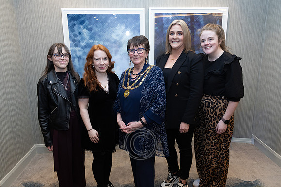 ÁINE NÍ GHLINN INSEALBHÚ-0328