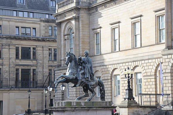 EDINBURGH-53