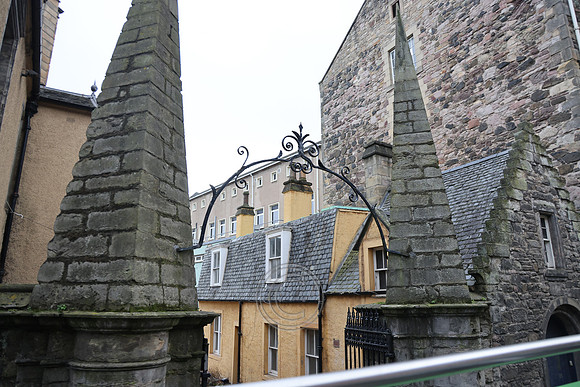 EDINBURGH-103