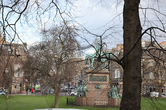 EDINBURGH-151