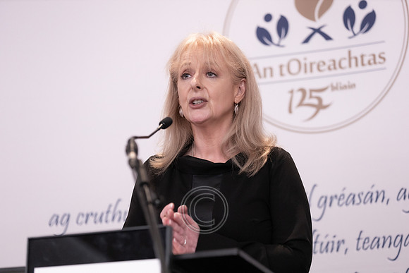 MÁIRIN MHIC DHONNCHADHA-1