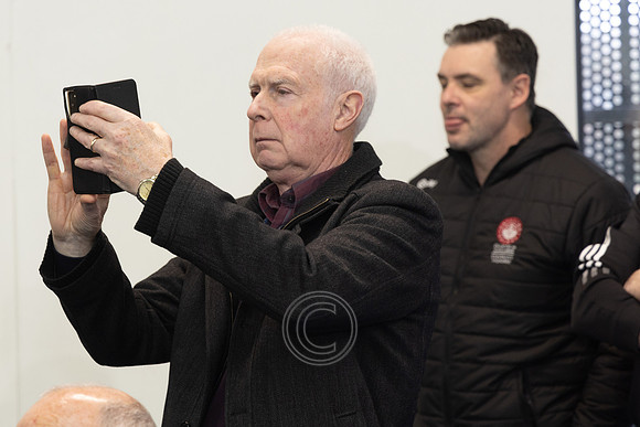 IOMÁNAITHE-204