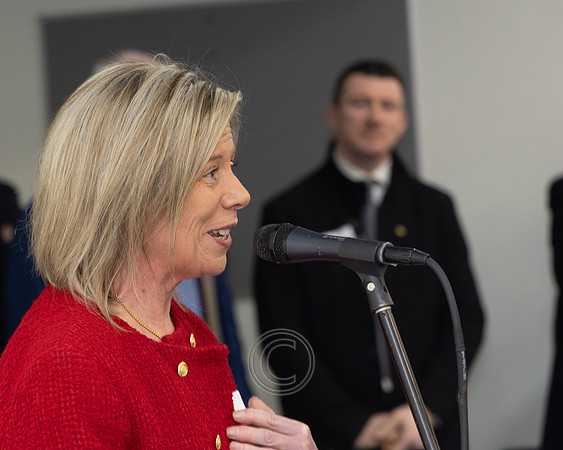 IOMÁNAITHE-275