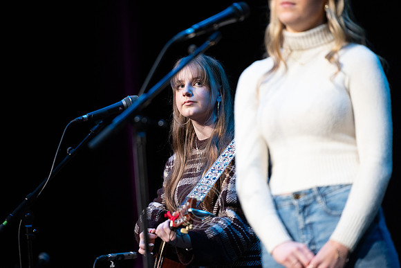 'DAMIEN AGUS SIENNA COLÁISTE CHOLMCILLE, INDREABHÁN-9