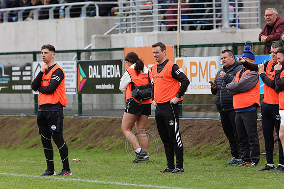 CARNA CAISEAL V CLANN NA NGAEL-107