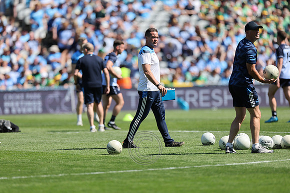 ÁTH CLIATH V CIARRAÍ 2026-0035