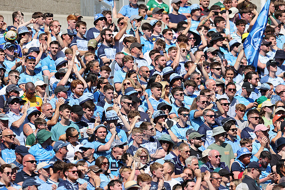 ÁTH CLIATH V CIARRAÍ 2026-0115