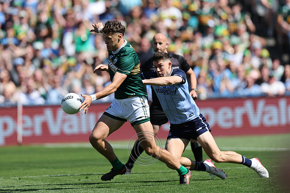 ÁTH CLIATH V CIARRAÍ 2026-0181