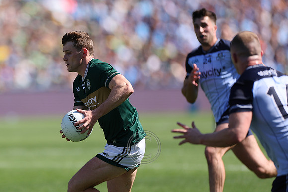 ÁTH CLIATH V CIARRAÍ 2026-0673