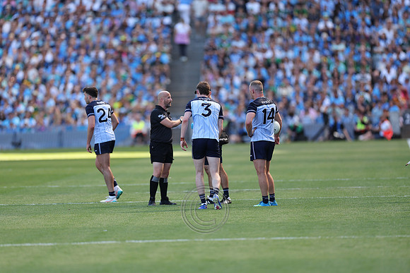 ÁTH CLIATH V CIARRAÍ 2026-0781