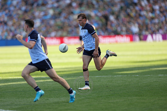ÁTH CLIATH V CIARRAÍ 2026-1164