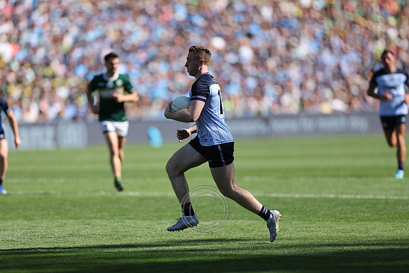 ÁTH CLIATH V CIARRAÍ 2026-1322