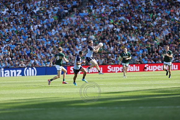 ÁTH CLIATH V CIARRAÍ 2026-1390