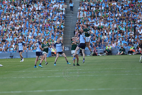 ÁTH CLIATH V CIARRAÍ 2026-1493