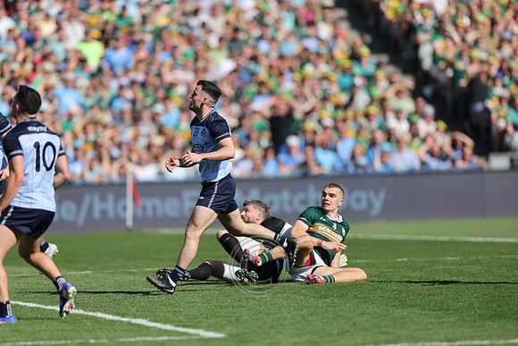 ÁTH CLIATH V CIARRAÍ 2026-1622
