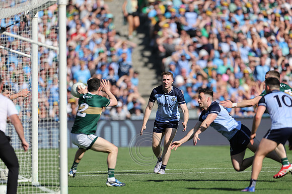 ÁTH CLIATH V CIARRAÍ 2026-1626