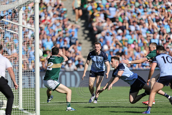ÁTH CLIATH V CIARRAÍ 2026-1627