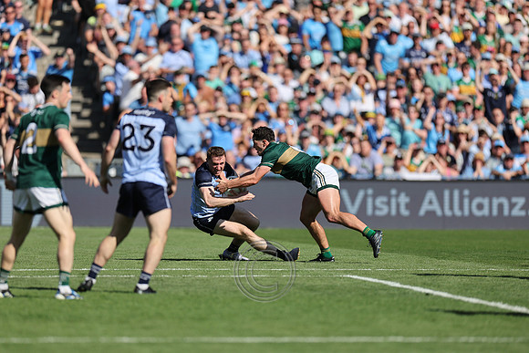 ÁTH CLIATH V CIARRAÍ 2026-1670