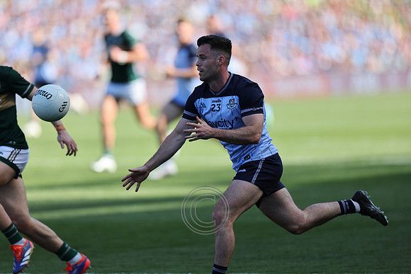 ÁTH CLIATH V CIARRAÍ 2026-1877
