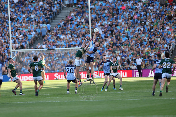 ÁTH CLIATH V CIARRAÍ 2026-2141