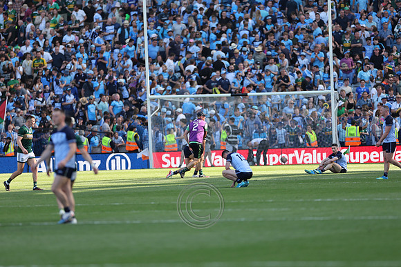 ÁTH CLIATH V CIARRAÍ 2026-2454