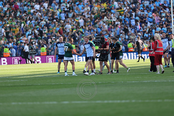 ÁTH CLIATH V CIARRAÍ 2026-2477