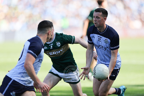 ÁTH CLIATH V CIARRAÍ 2026-1035