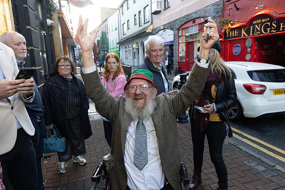 OIREACHTAS GRADAIM FOILSITHEOIREACHTA 2026-0137