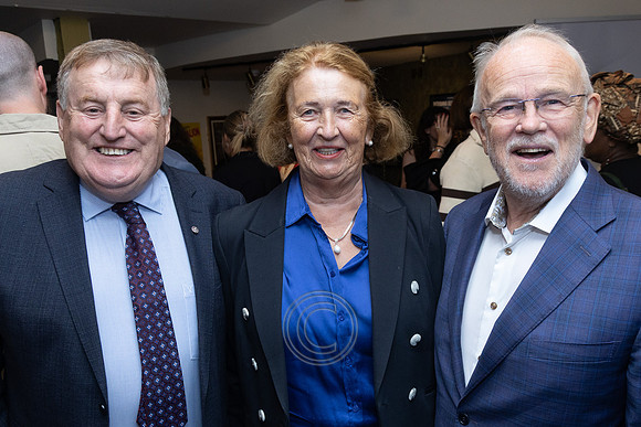 OIREACHTAS GRADAIM FOILSITHEOIREACHTA 2026-0122