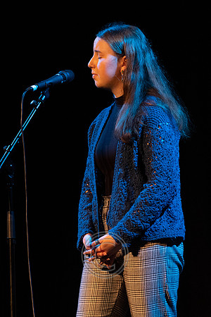 ELLA NIC GABHANN TRÁ LÍ-3